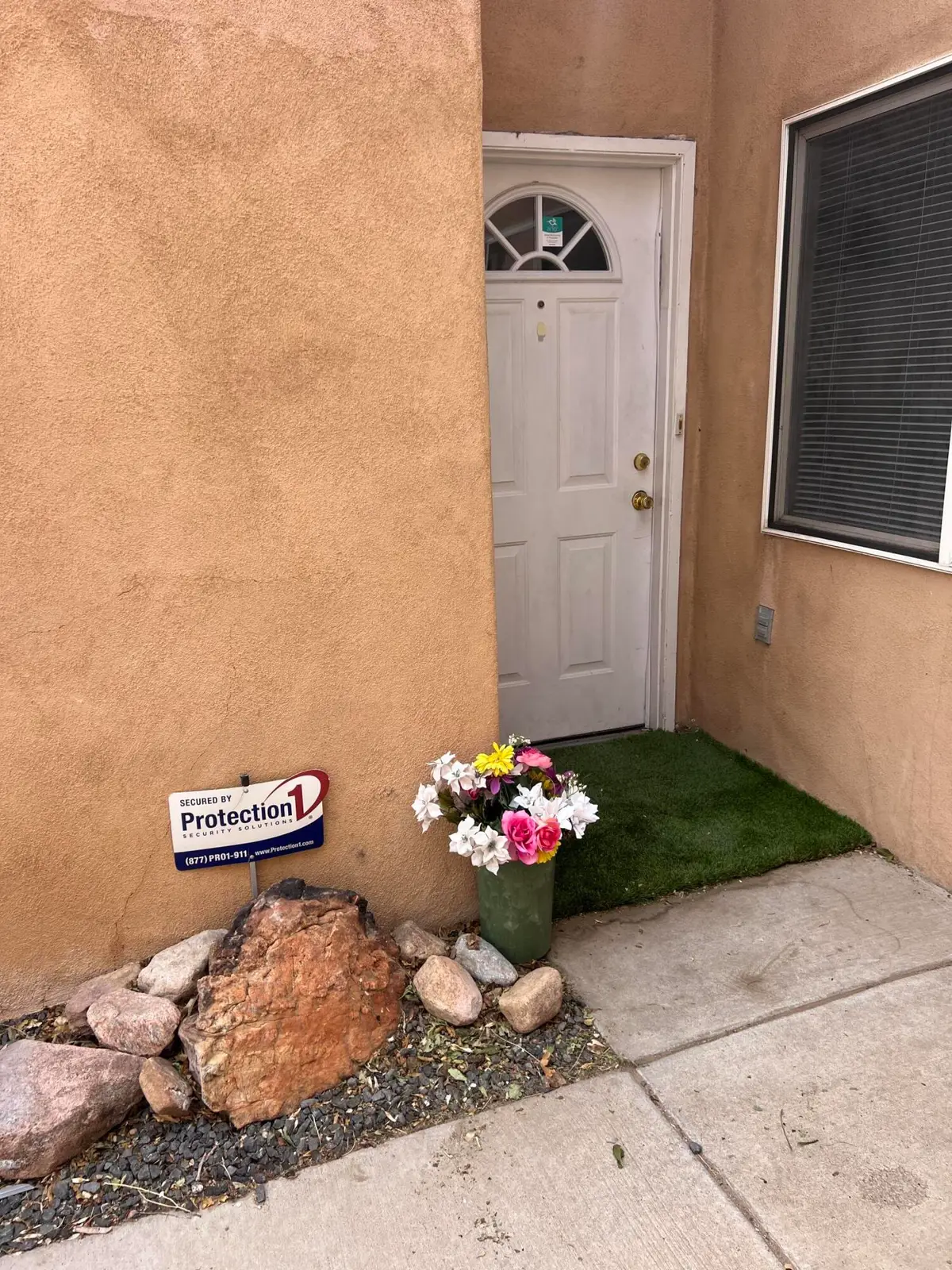 621 Desert Drive Sw, Albuquerque, NM 87105 - #1