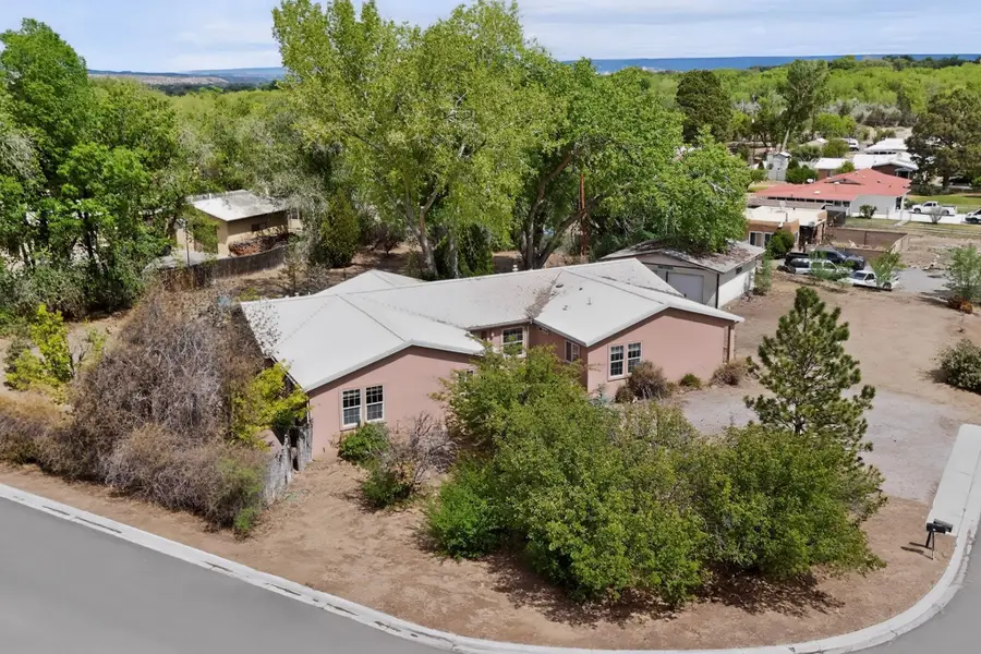 11 Walnut Circle, Espanola, NM 87532 - #2