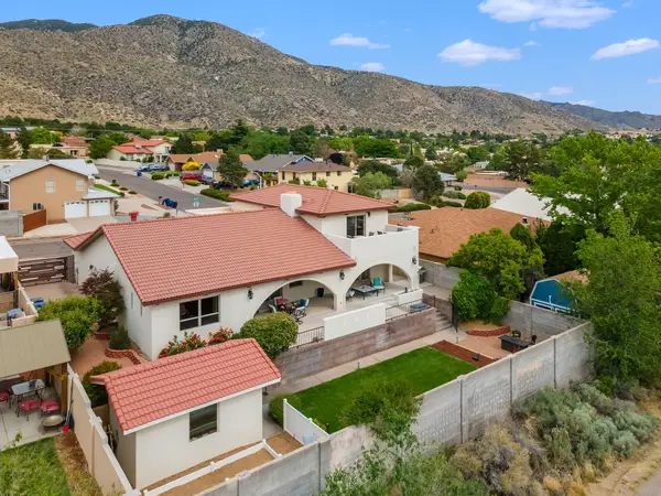 3901 Calle Pino Ne, Albuquerque, NM 87111