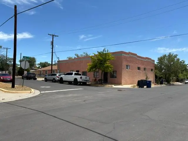 1200 Edith Boulevard Se, Albuquerque, NM 87102 - #1