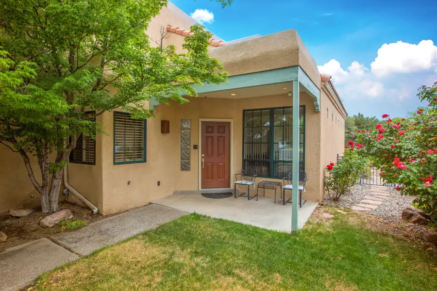 8208 Eagle Rock Avenue Ne, Albuquerque, NM 87122 - #2