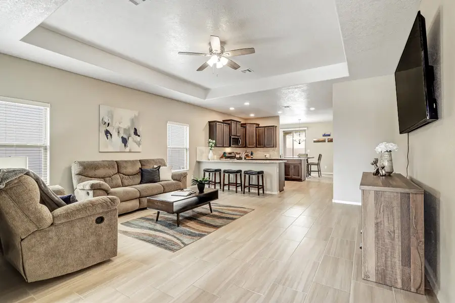 4749 Guadalupe Peak Street Sw, Los Lunas, NM 87031 - #2