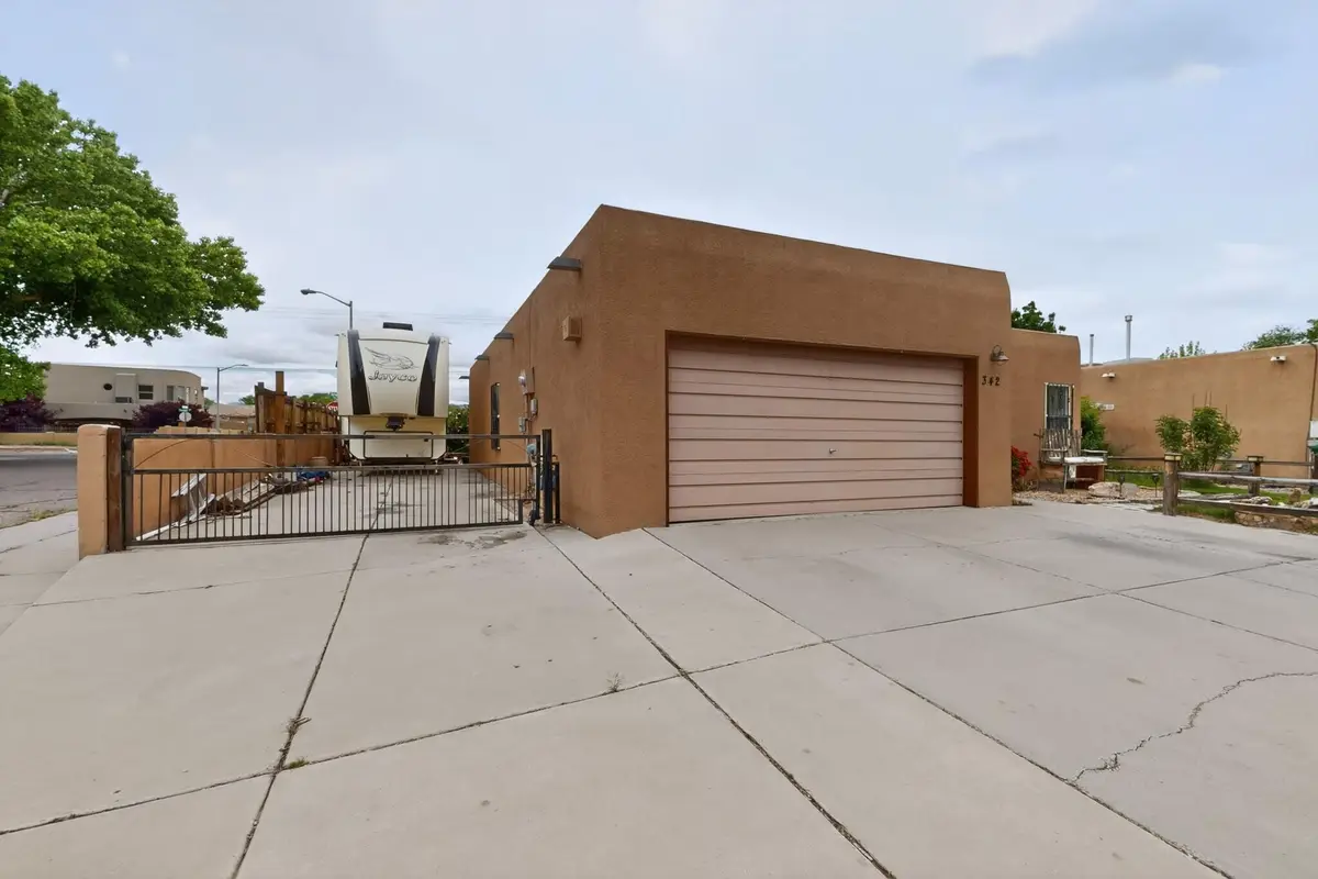 342 Sunset Farm Place Sw, Albuquerque, NM 87105 - #1