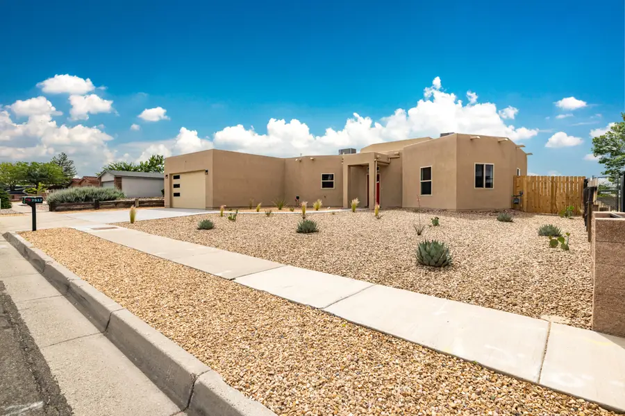 7517 Gill Street Ne, Albuquerque, NM 87109 - #2