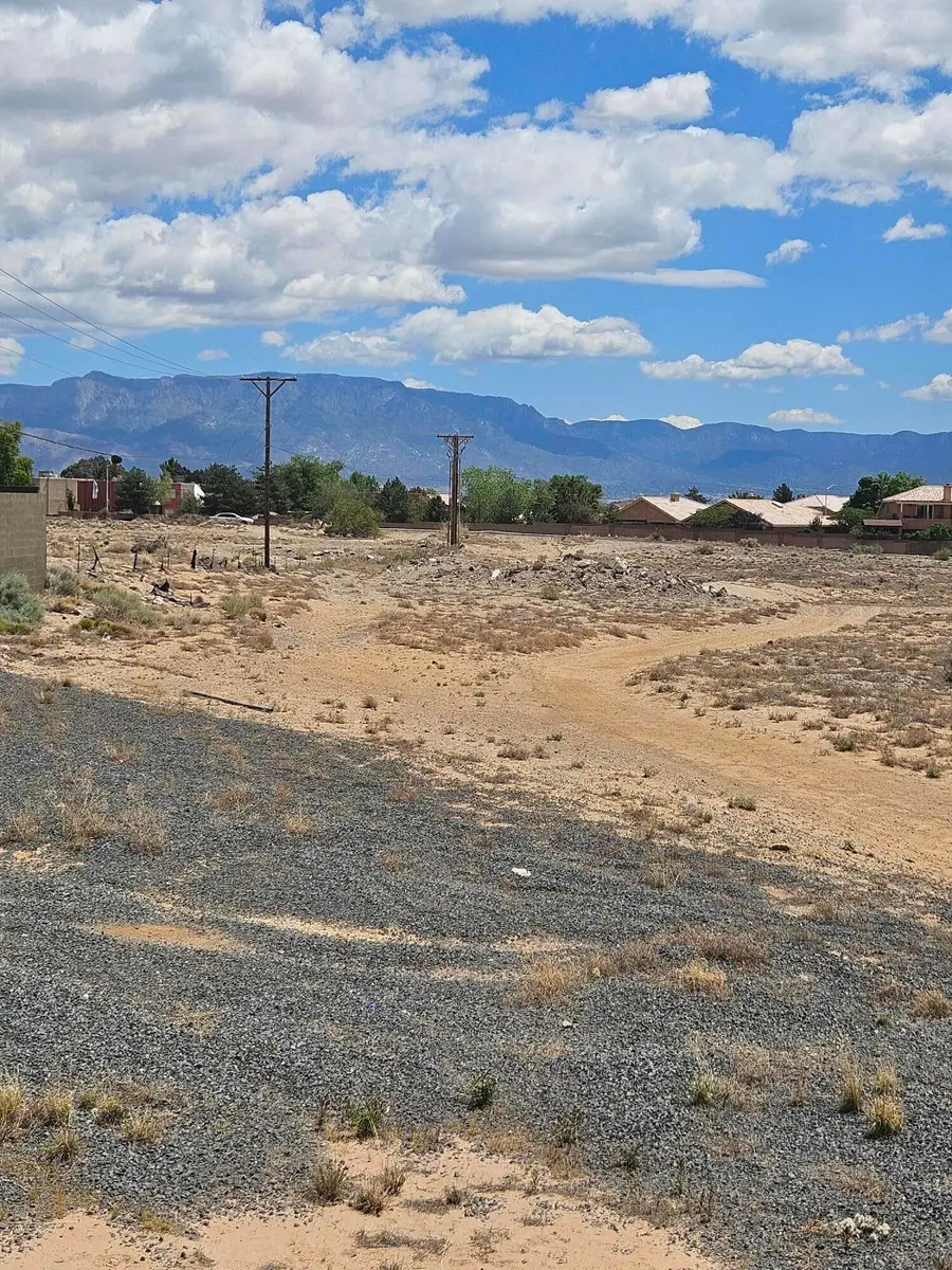 Zeidman Avenue Nw #1, Albuquerque, NM 87114 - #2