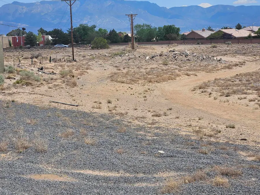 Zeidman Avenue Nw #1, Albuquerque, NM 87114 - #3