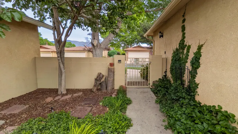 401 Rock Creek Park Avenue Ne, Albuquerque, NM 87123 - #2