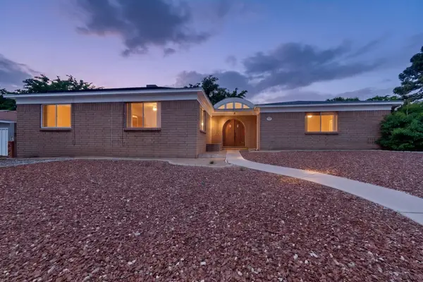 9817 Pitt Place Ne, Albuquerque, NM 87111