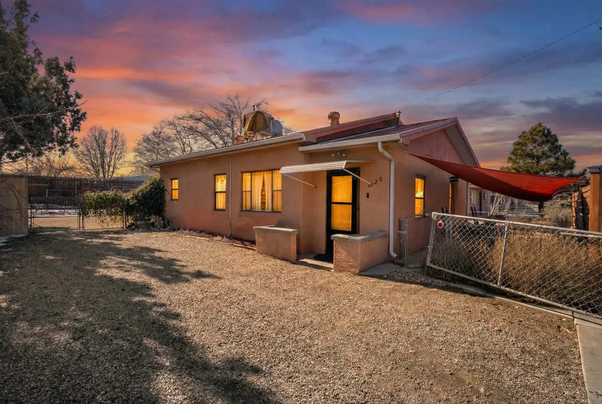 220 San Andres Avenue Nw, Albuquerque, NM 87107 - #1
