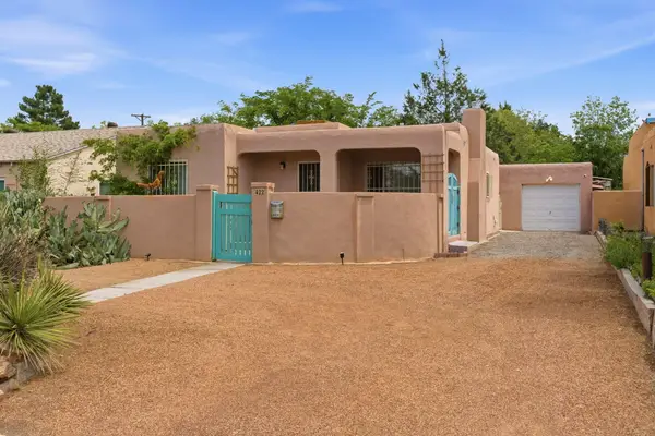 422 Carlisle Boulevard Se, Albuquerque, NM 87106