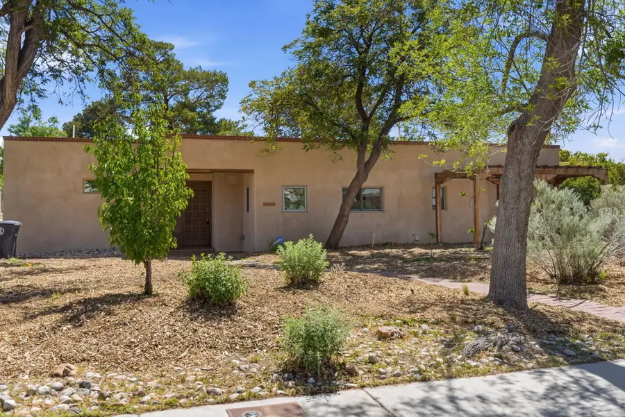 808 Parkland Circle Se, Albuquerque, NM 87108 - #2