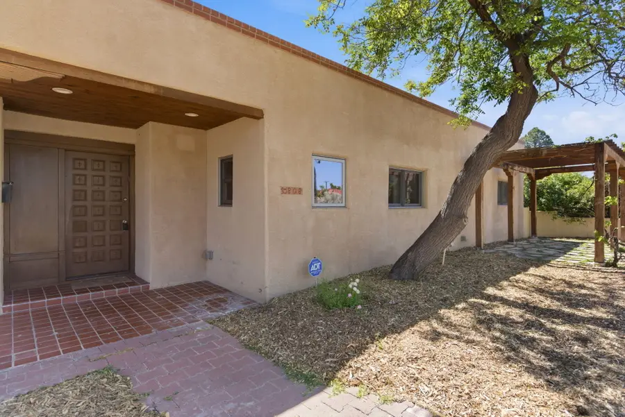 808 Parkland Circle Se, Albuquerque, NM 87108 - #3