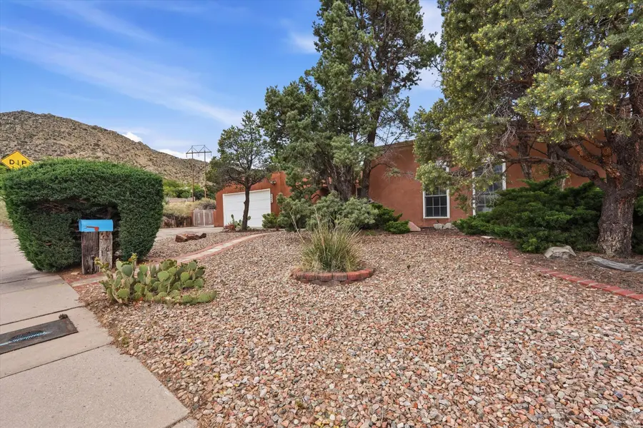 3216 Casa Bonita Drive Ne, Albuquerque, NM 87111 - #3