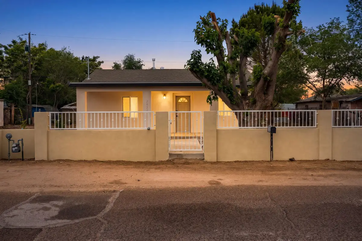 2431 Mervosh Avenue Sw, Albuquerque, NM 87105 - #1