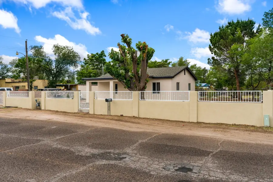 2431 Mervosh Avenue Sw, Albuquerque, NM 87105 - #3