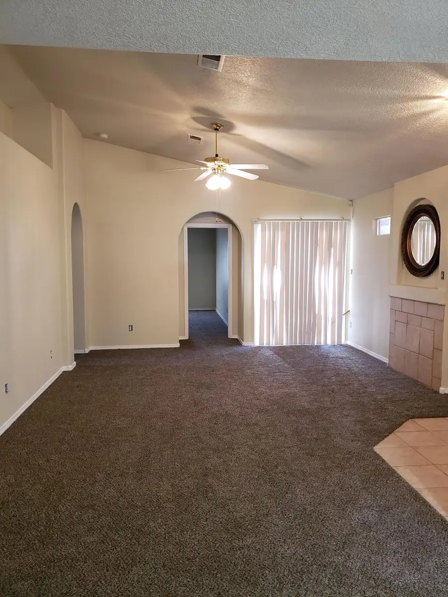 631 Vista Luna Lane Sw, Albuquerque, NM 87121 - #3