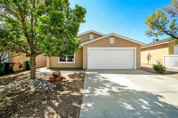 3774 Cattle Drive Ne, Rio Rancho, NM 87144