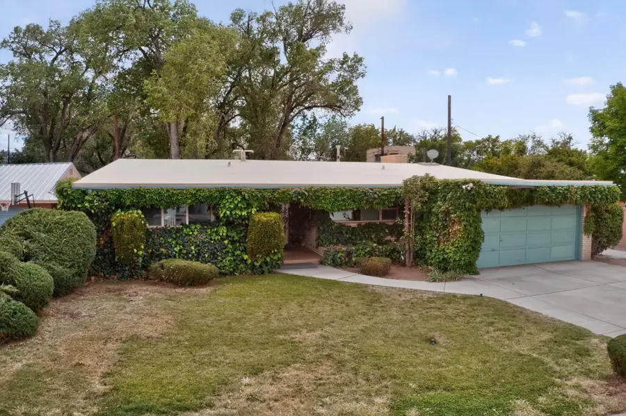 3712 Mackland Avenue Ne, Albuquerque, NM 87110 - #3