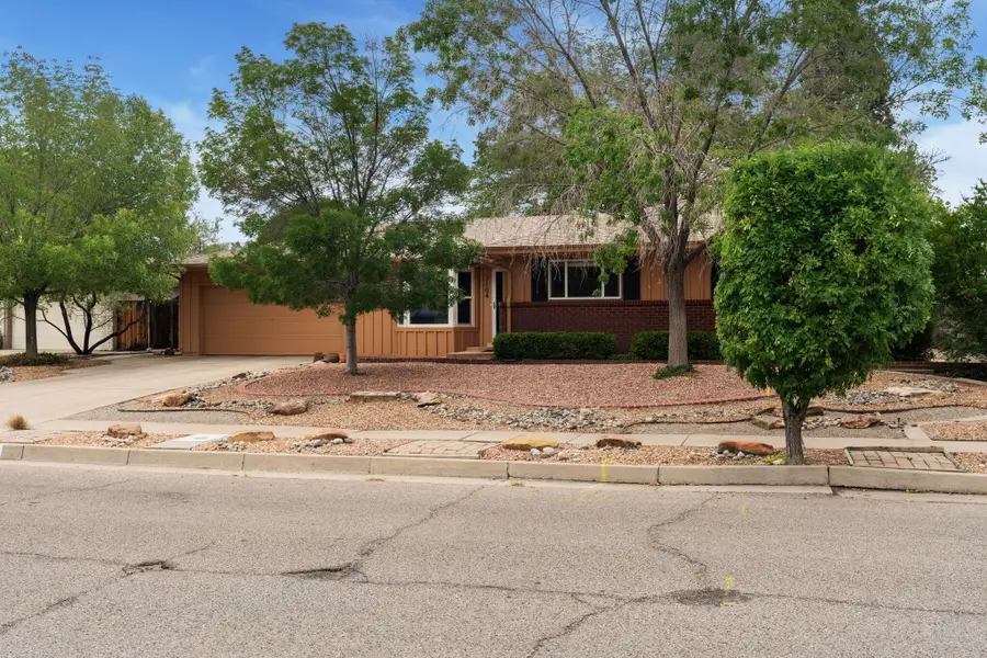 7104 Gladden Avenue Ne, Albuquerque, NM 87110 - #2
