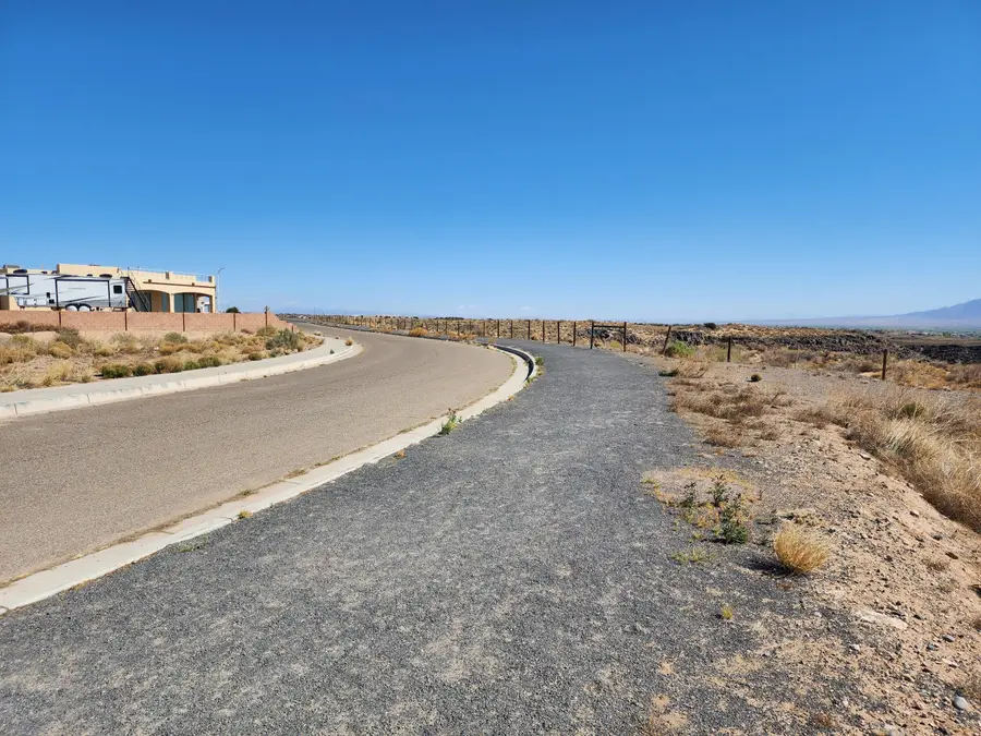6301 Vista Del Prado Road Nw, Albuquerque, NM 87120 - #3