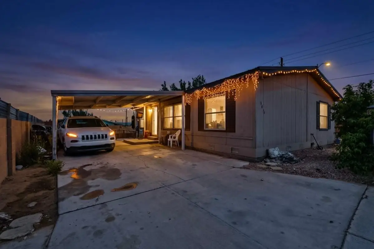 3854 Ribera Street Sw, Albuquerque, NM 87121 - #1