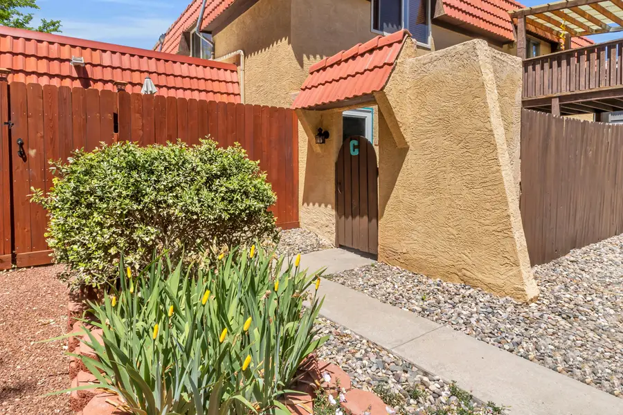 8424 Chambers Court Ne # 15C, Albuquerque, NM 87111 - #3