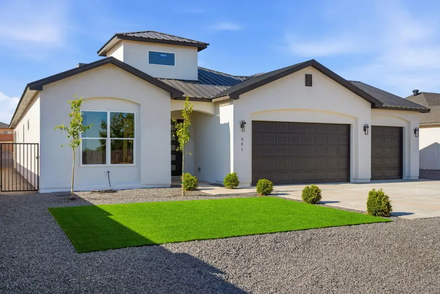 221 4th Avenue Sw, Albuquerque, NM 87124 - #3