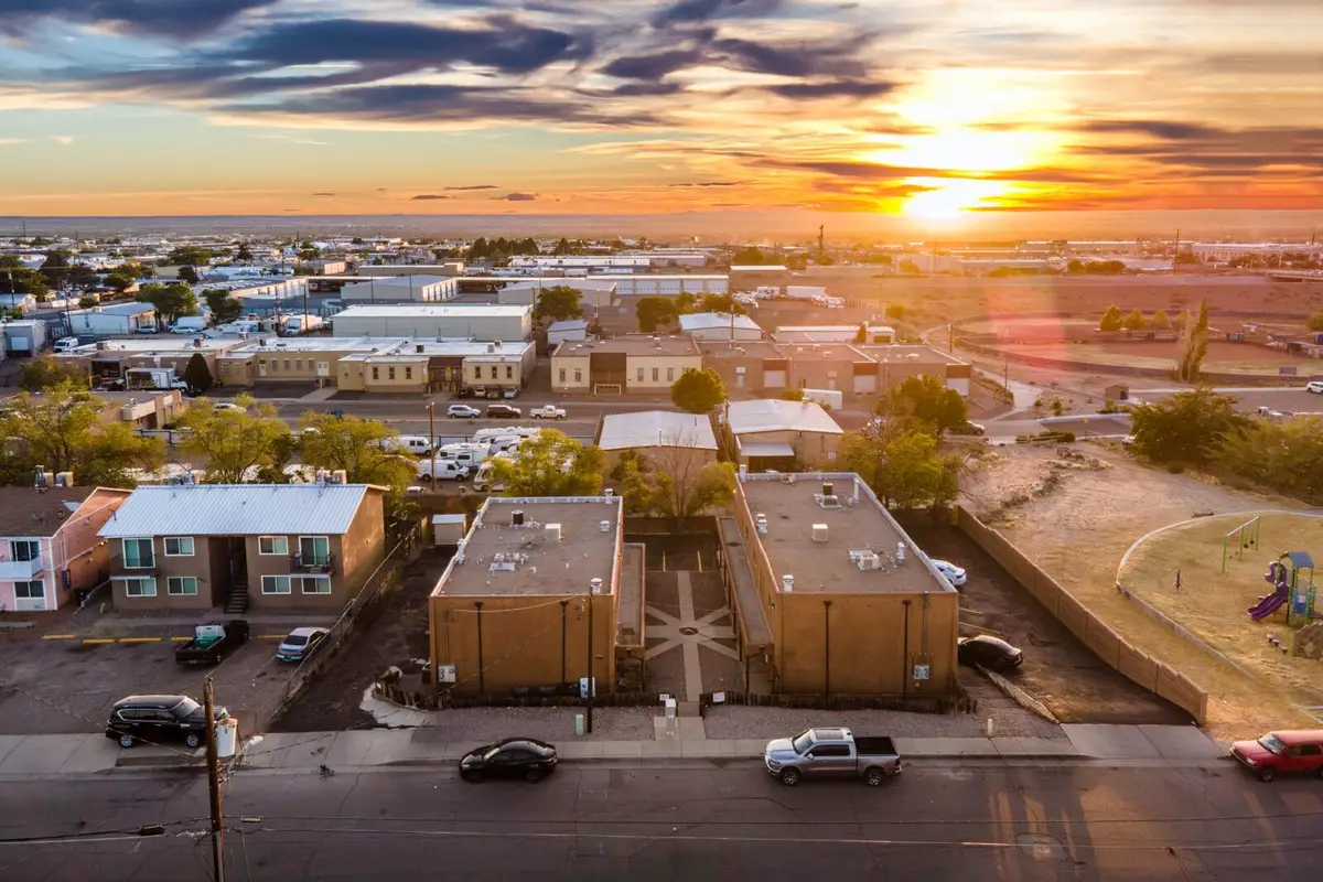 3505 Lafayette Drive Ne, Albuquerque, NM 87107 - #1