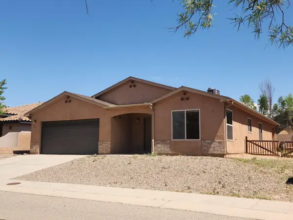 312 Calle Evangeline, Bernalillo, NM 87004
