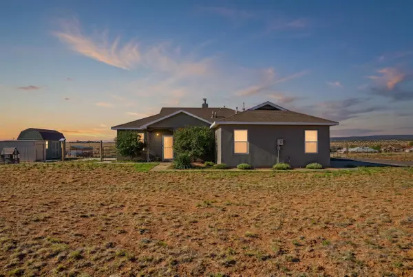 56 Evening Star Loop, Edgewood, NM 87015