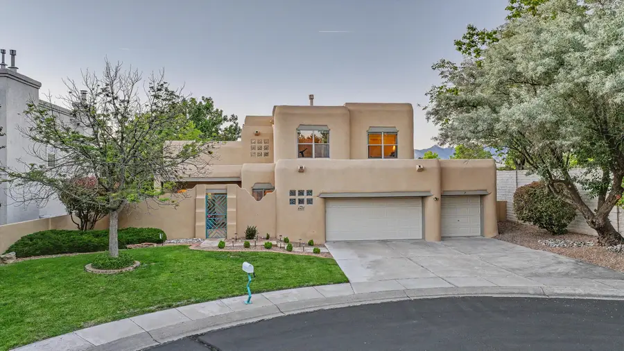 10037 Barrinson Ne, Albuquerque, NM 87111 - #2