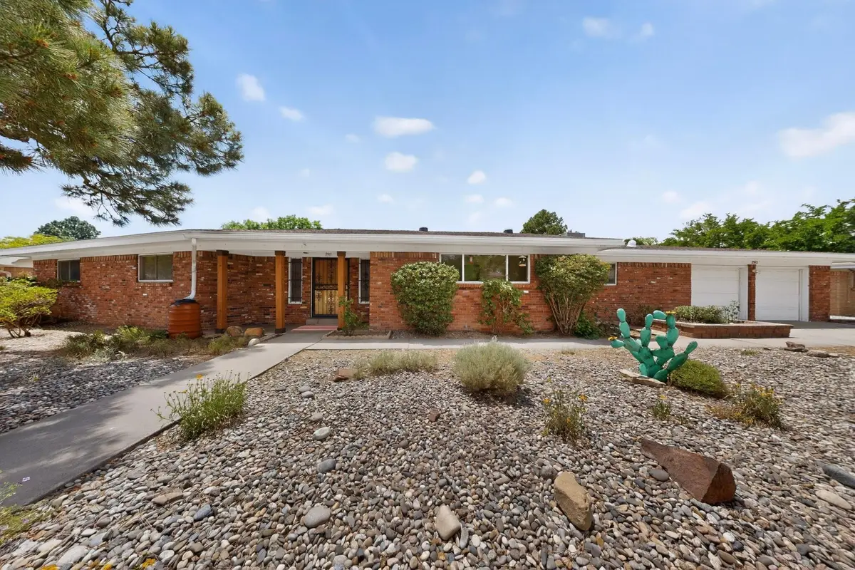 2913 Avenida Nevada Ne, Albuquerque, NM 87110 - #1