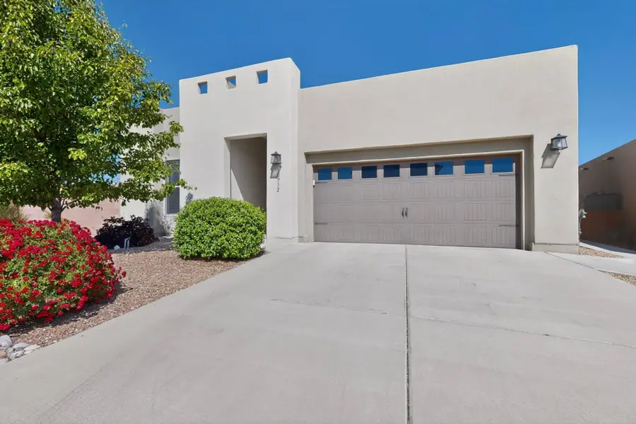 10932 Topacio Street Nw, Albuquerque, NM 87114 - #2