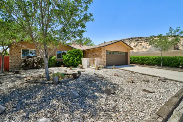 6021 Creggs Street Nw, Albuquerque, NM 87120