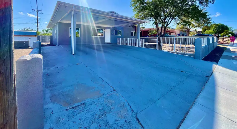 317 Merlida Street Sw, Albuquerque, NM 87121 - #3
