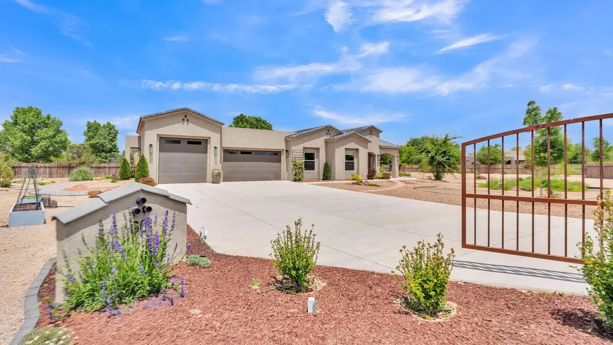 60 Camino De Claudio, Corrales, NM 87048 - #1