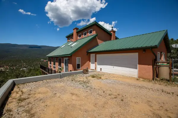 40 El Gallo Road, Cedar Crest, NM 87008