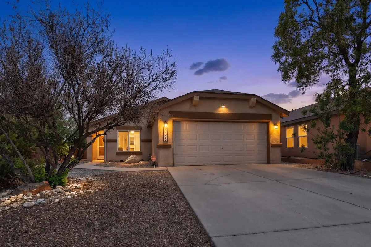 8000 Tuscarora Road Nw, Albuquerque, NM 87114 - #1