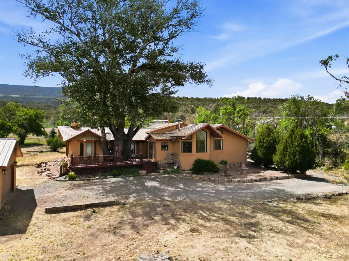 4 Cirquela Road, Cedar Crest, NM 87008 - #1