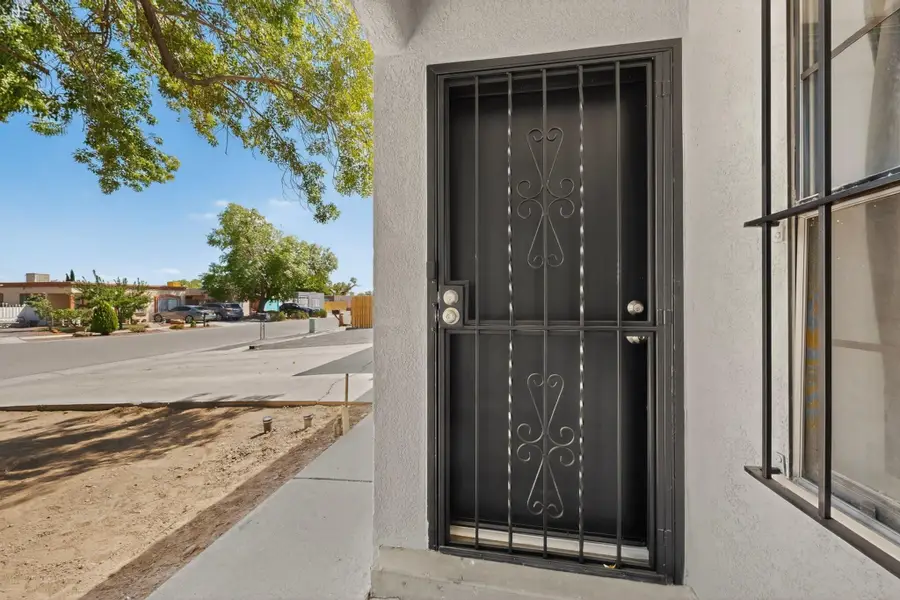1029 Rigel Street Sw, Albuquerque, NM 87105 - #3