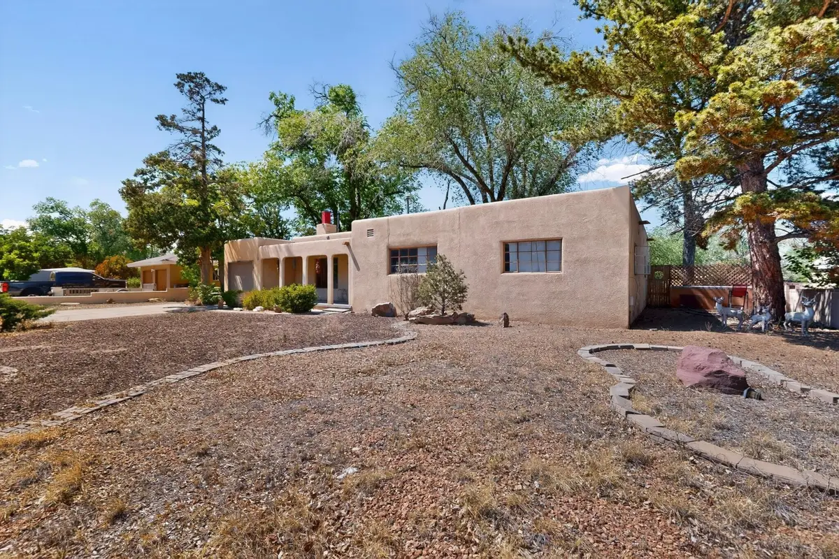 703 Solar Road Nw, Albuquerque, NM 87107 - #1