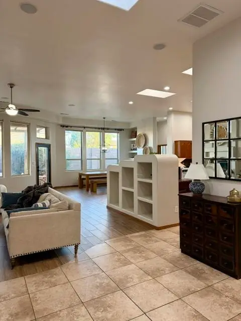 7312 Hawthorn Avenue Ne, Albuquerque, NM 87113 - #2