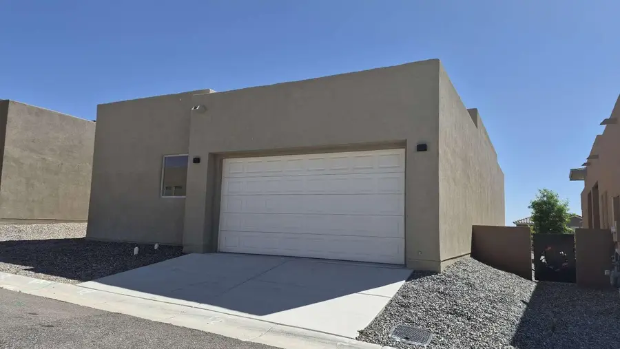 5417 E Village Avenue Ne, Rio Rancho, NM 87144 - #3