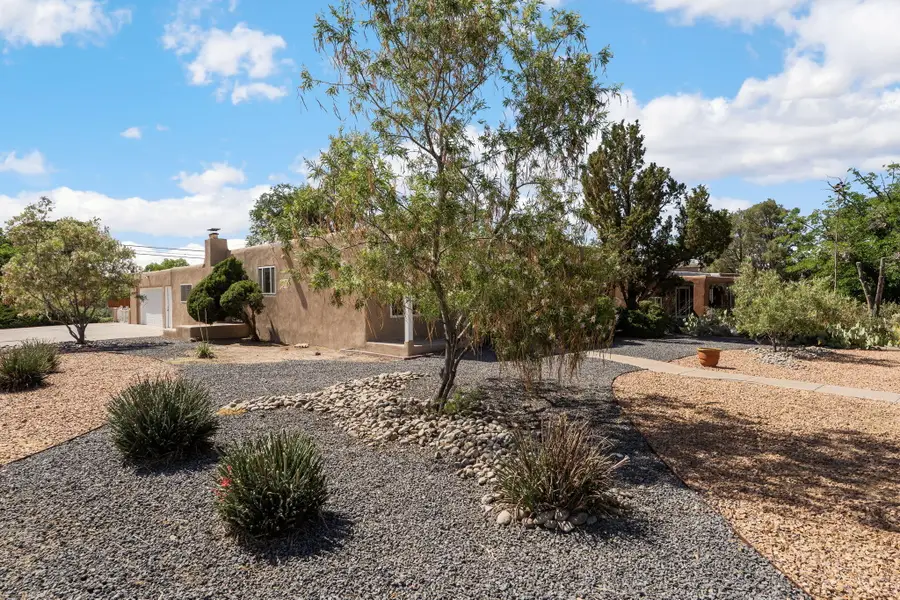 801 Monroe Street Ne, Albuquerque, NM 87110 - #2