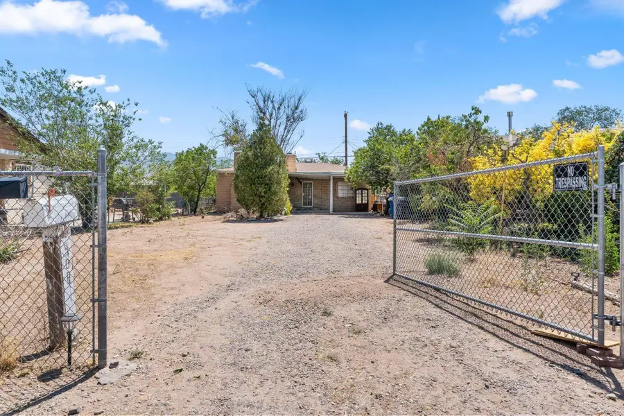 408 Pennsylvania Street Ne, Albuquerque, NM 87108 - #3