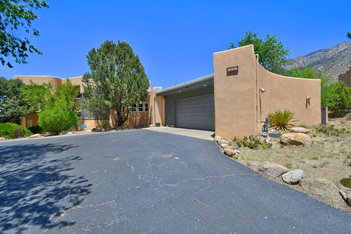 620 Cedar Hill Road Ne, Albuquerque, NM 87122 - #1