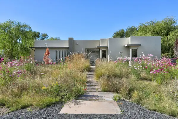 1083 W Ella Drive, Corrales, NM 87048