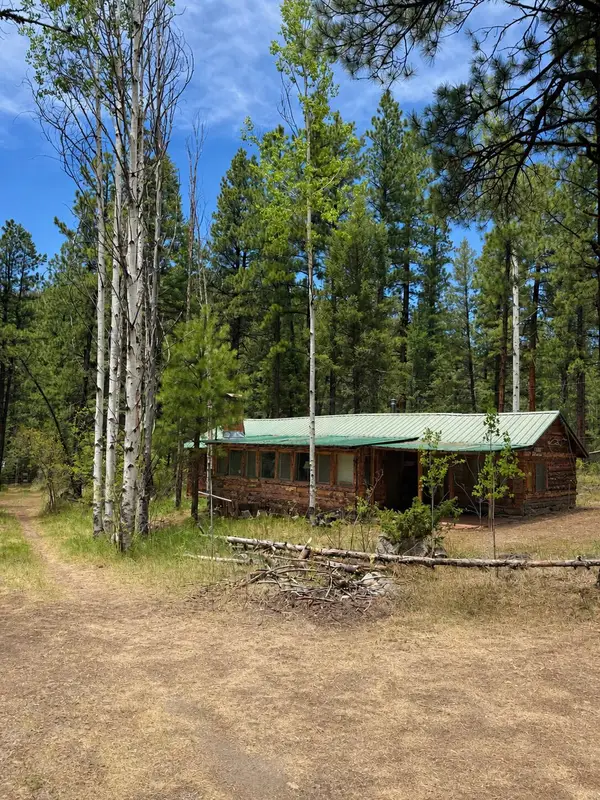 39 Truchas Lane, Jemez Springs, NM 87025