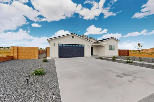 2326 Box Lake Drive Ne, Rio Rancho, NM 87144