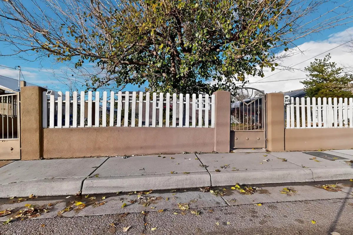 305 San Jose Avenue Se, Albuquerque, NM 87102 - #1